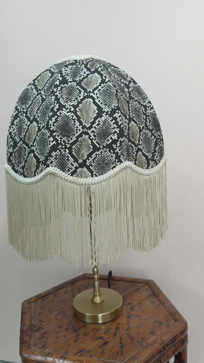 Small Snake Shade with Table Lamp